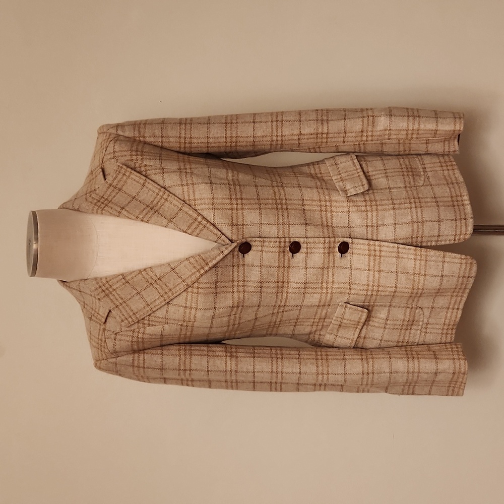 Oggi Italy cream and tan plaid blazer